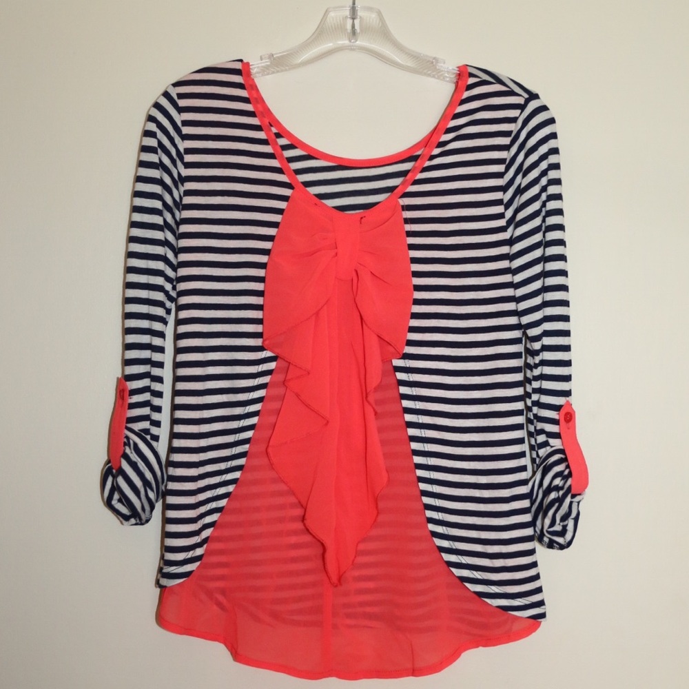 *SOLD* Adorable Striped Blouse w/ Bow on Back